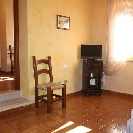 Agriturismo La Pisana ภายนอก รูปภาพ