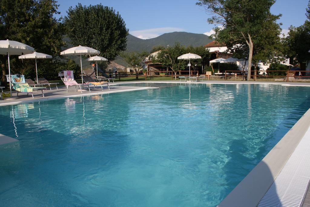 Agriturismo La Pisana ภายนอก รูปภาพ