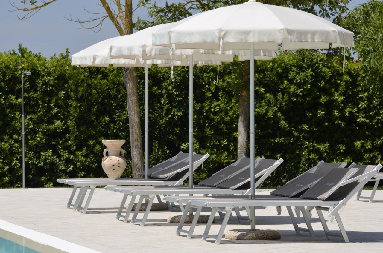 Agriturismo La Pisana ภายนอก รูปภาพ