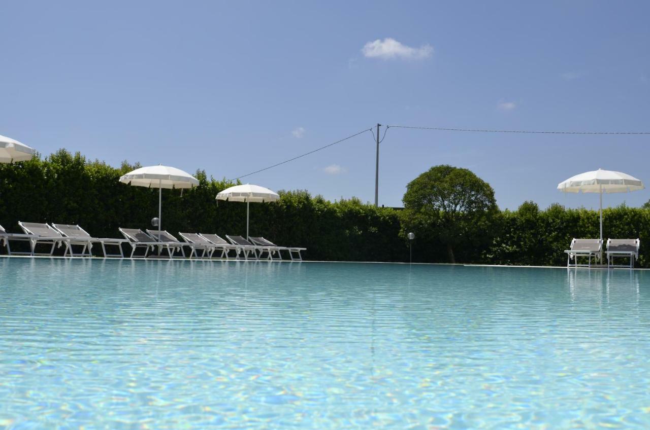 Agriturismo La Pisana ภายนอก รูปภาพ