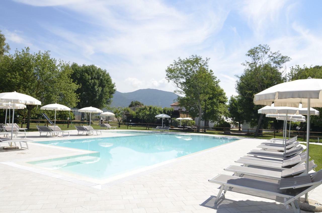 Agriturismo La Pisana ภายนอก รูปภาพ